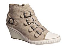 Duffy sneakers med kileh�l og sp�nder, sand